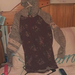 Size large hoodie never been worn